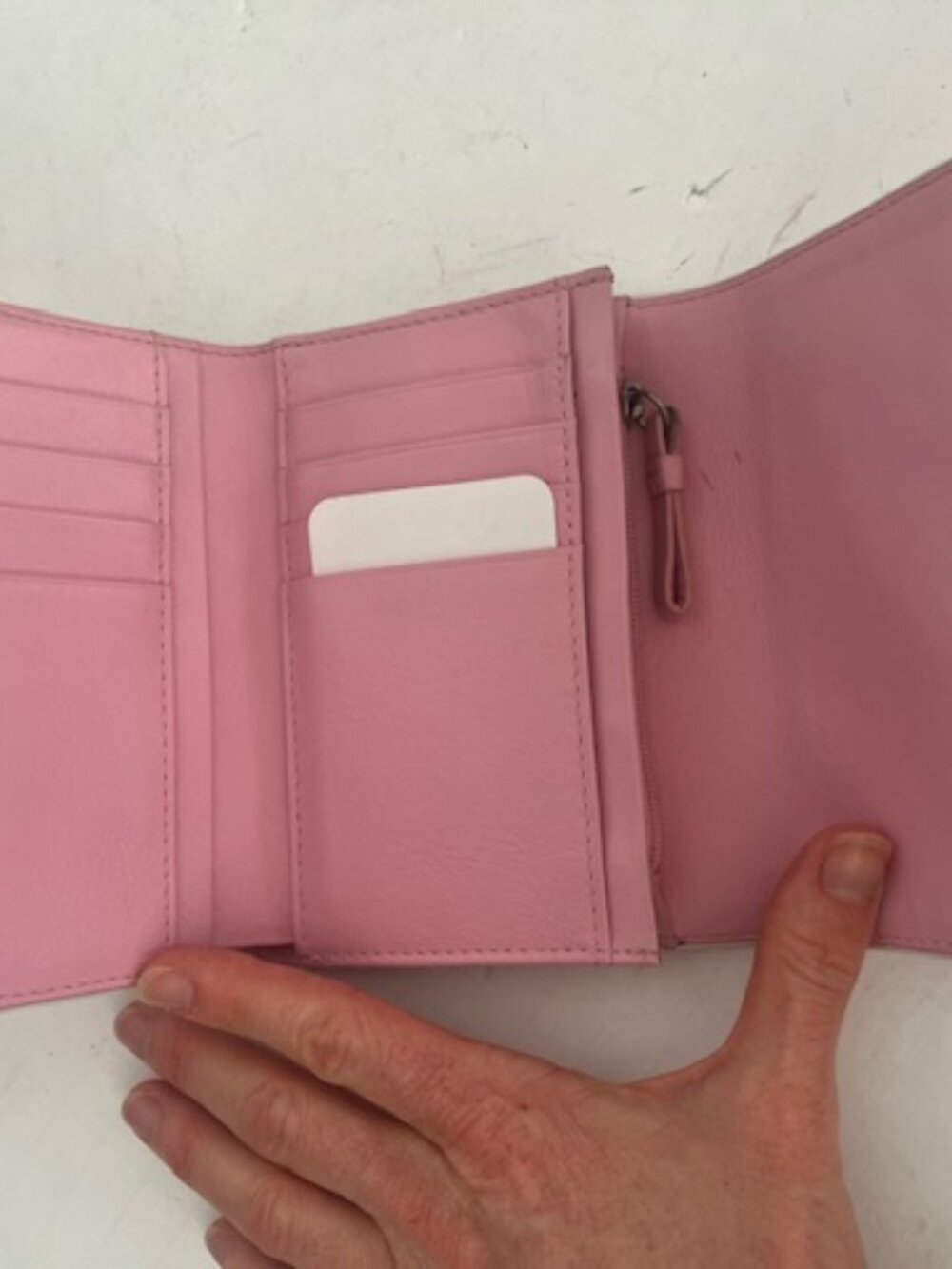 Pink leather Coach wallet - Picture 2 of 3